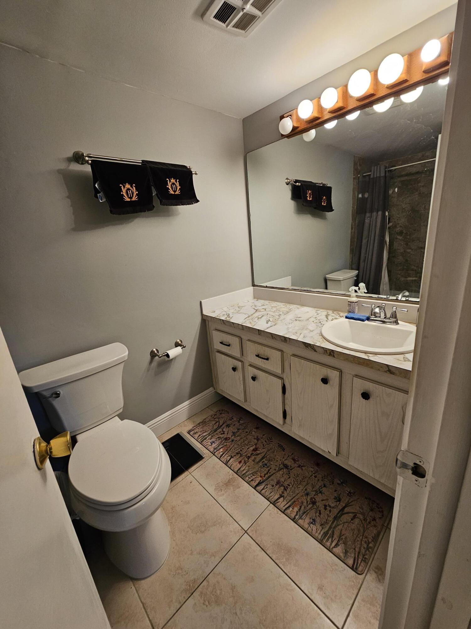 BOCA CLUB CONDO - Residential