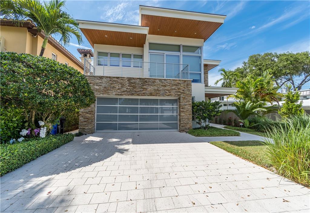 RIO VISTA ISLES - Residential