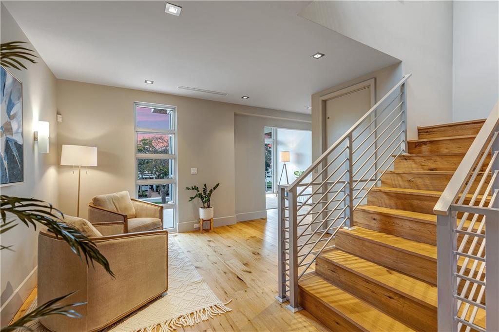 RIO VISTA ISLES - Residential