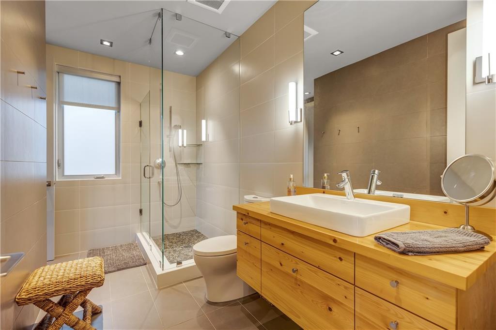 RIO VISTA ISLES - Residential