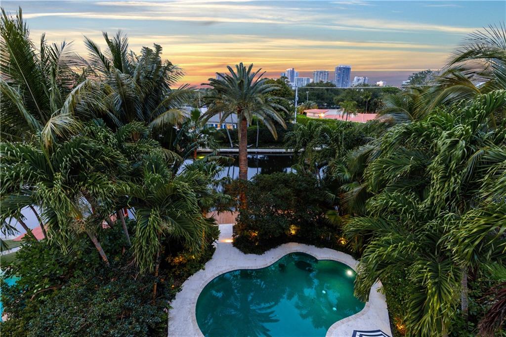 RIO VISTA ISLES - Residential