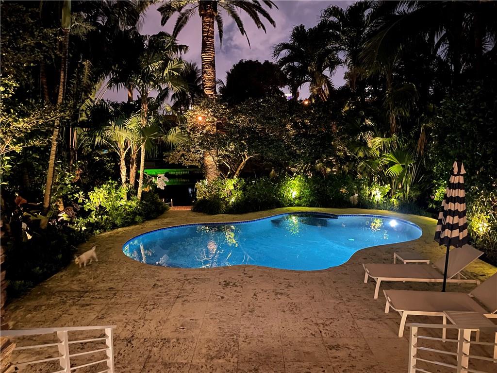 RIO VISTA ISLES - Residential