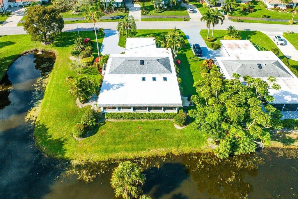 Photo of 6689 Eastpointe Pines Street, Palm Beach Gardens, FL 33418 (MLS # R11030812)