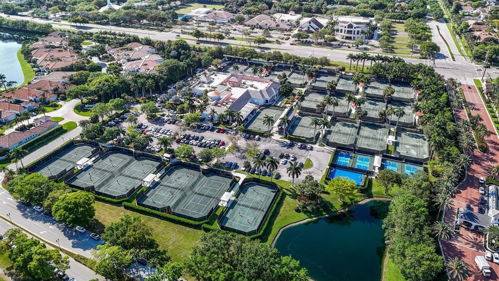TANGLEWOOD ARVIDA COUNTRY - Residential