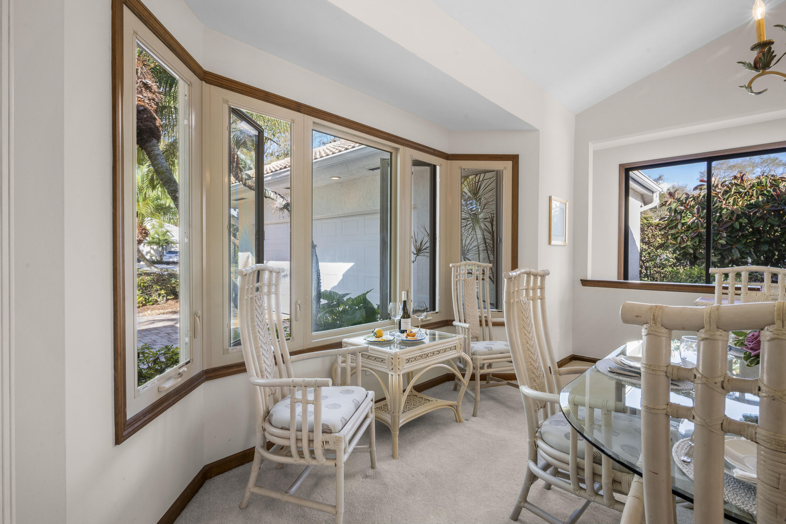 HERITAGE OAKS - Residential