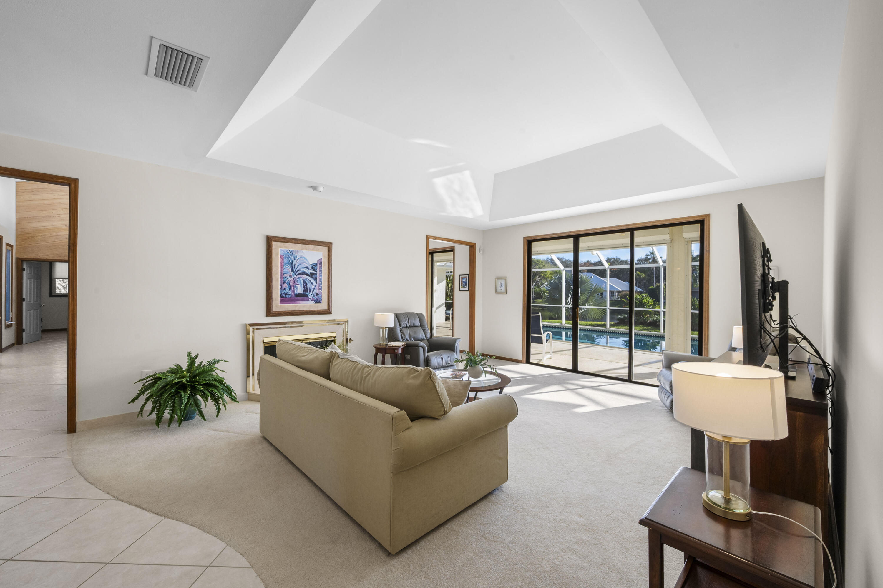 HERITAGE OAKS - Residential