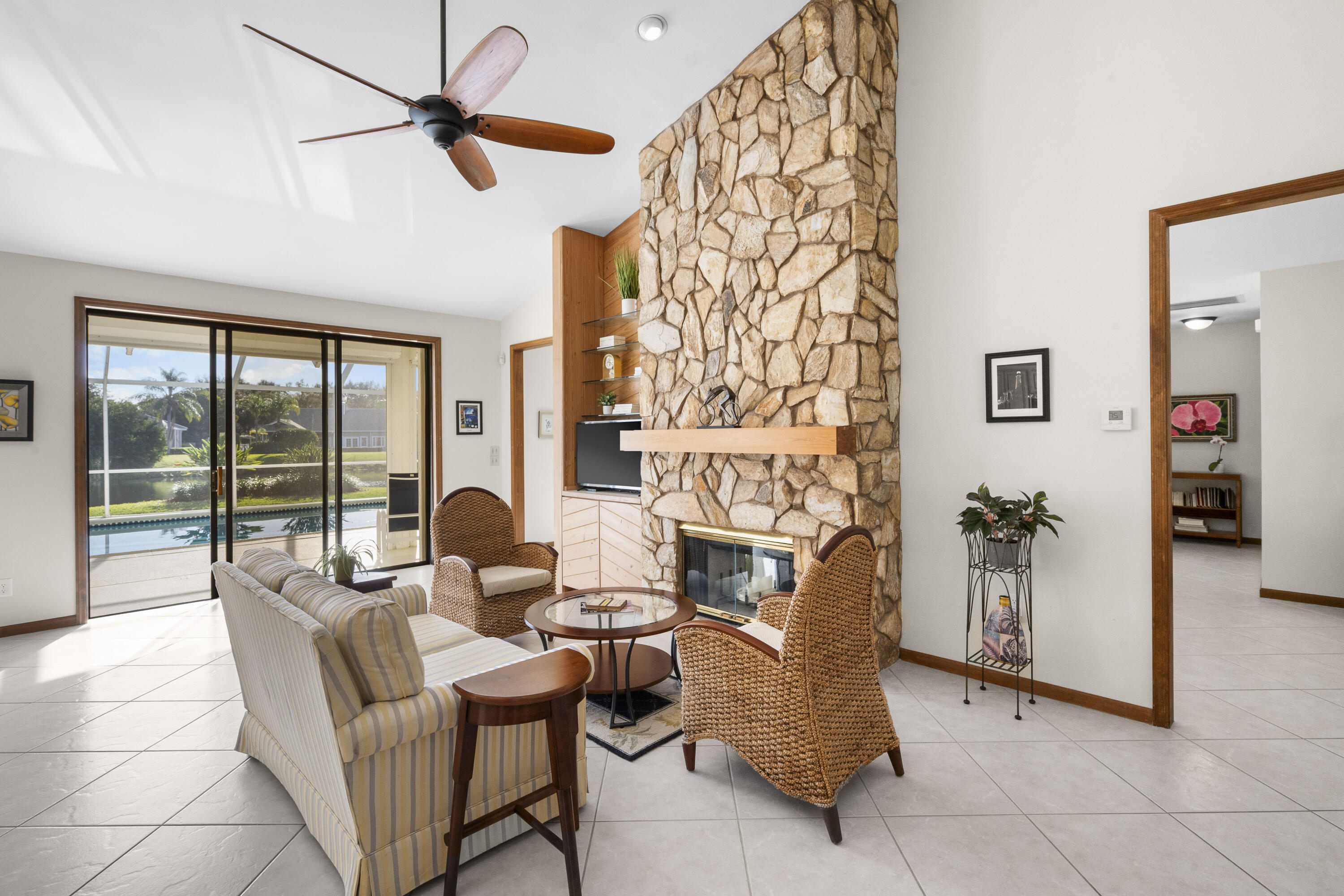 HERITAGE OAKS - Residential