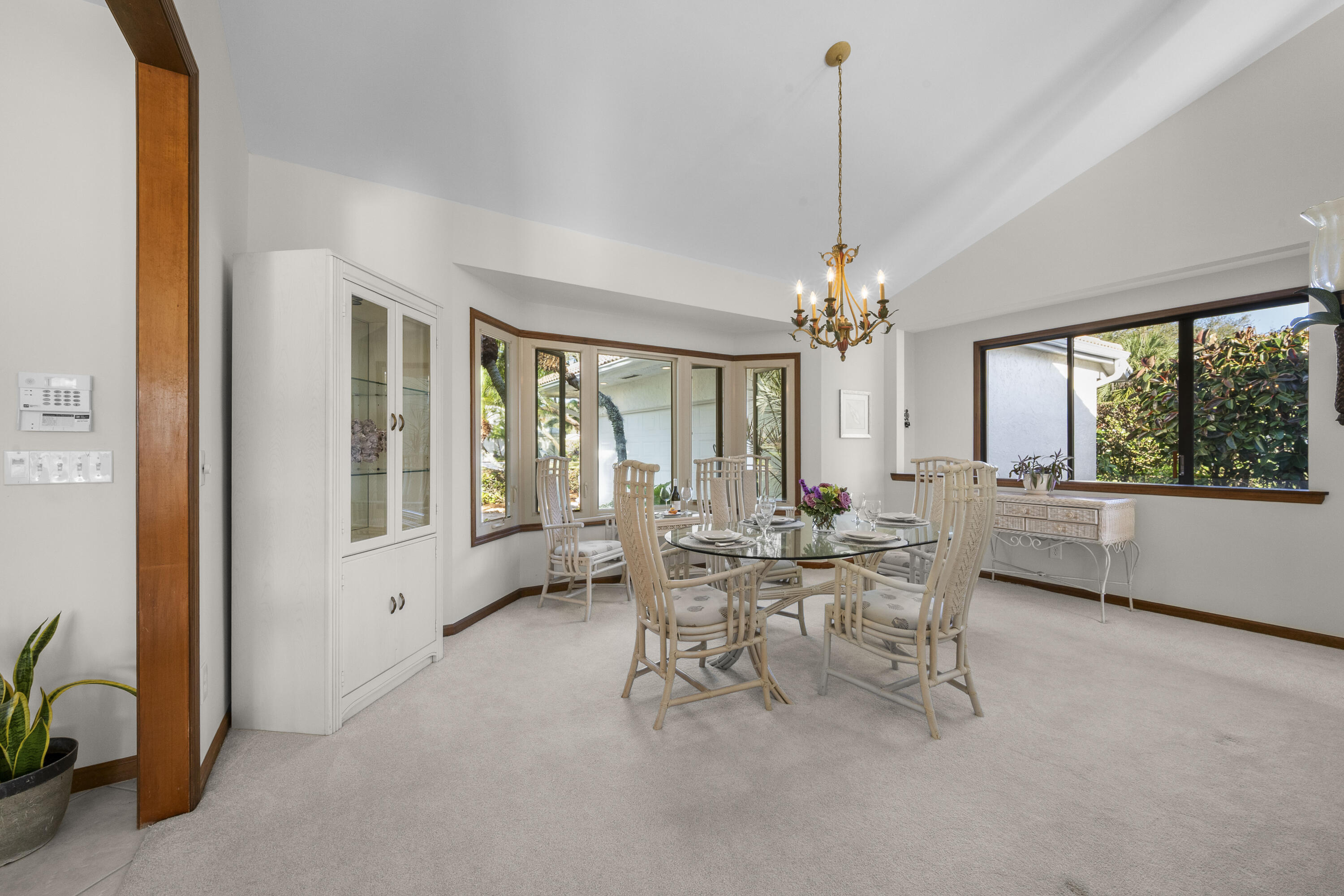 HERITAGE OAKS - Residential