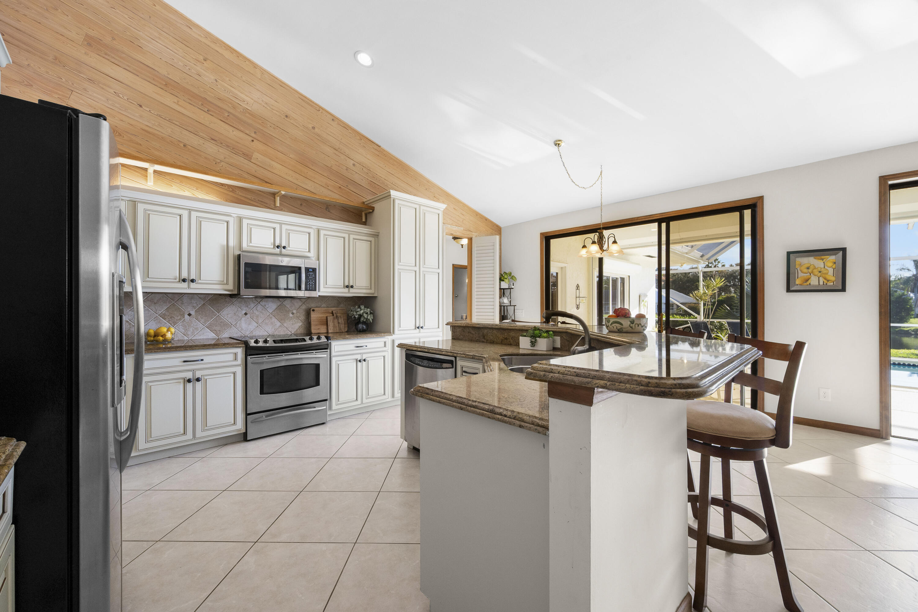 HERITAGE OAKS - Residential