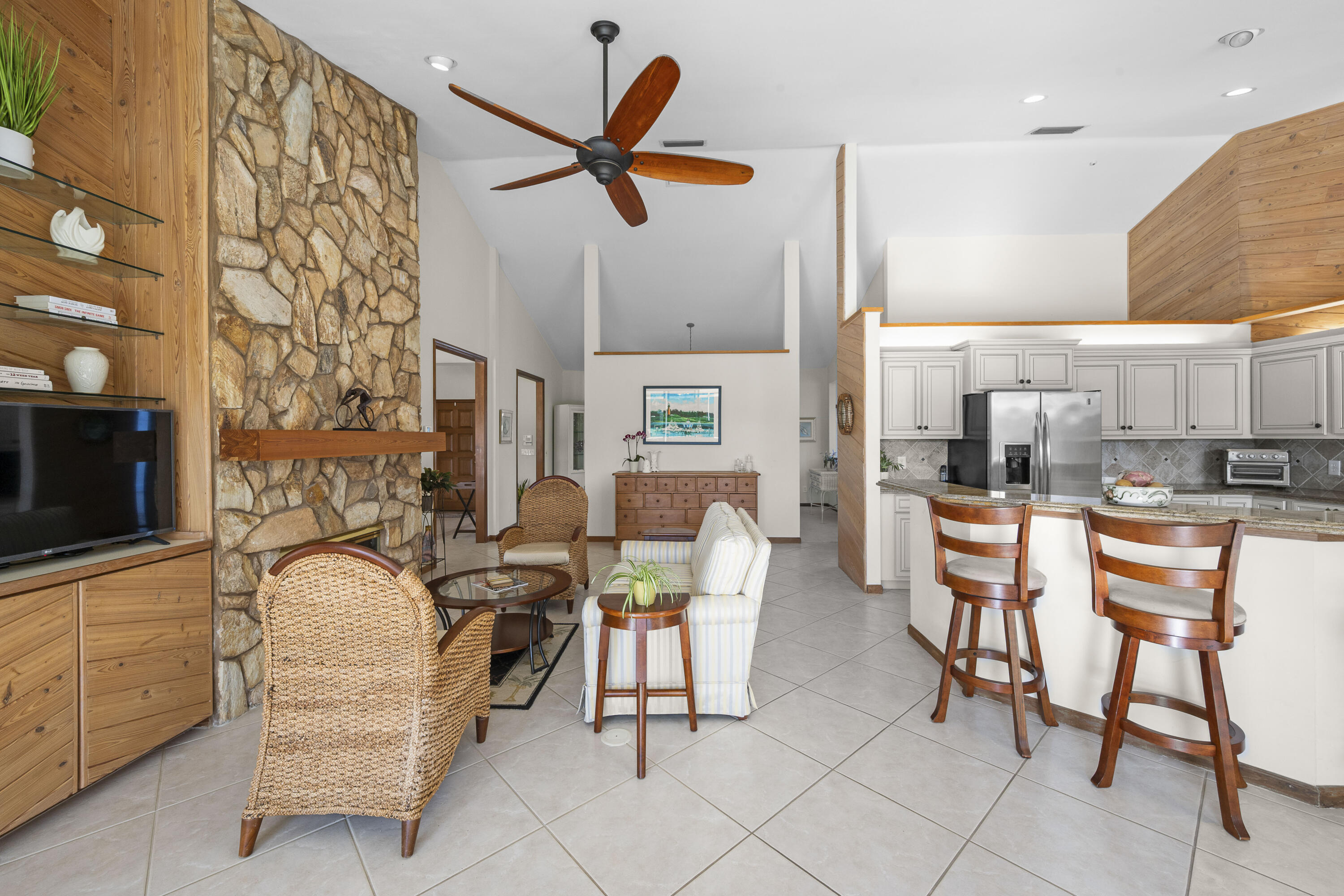 HERITAGE OAKS - Residential