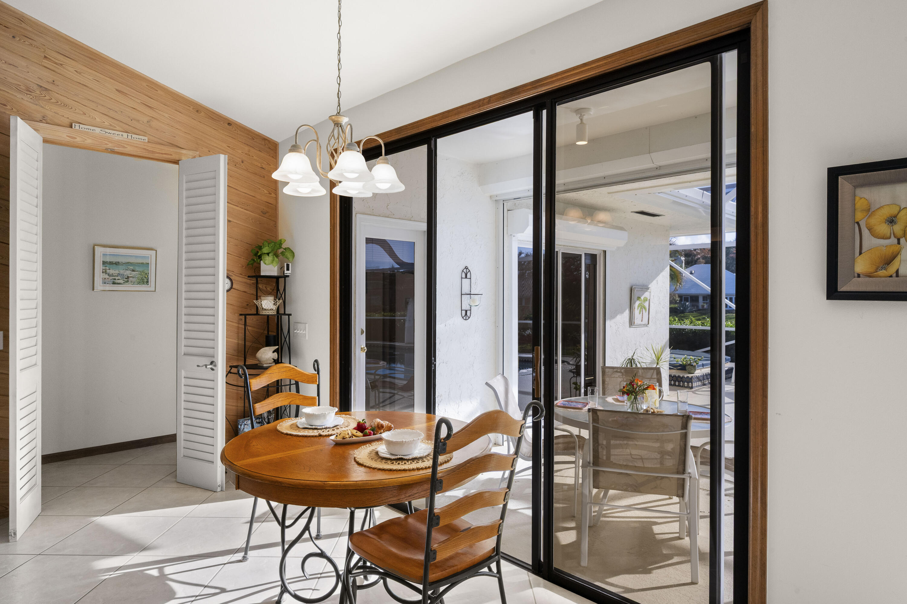 HERITAGE OAKS - Residential