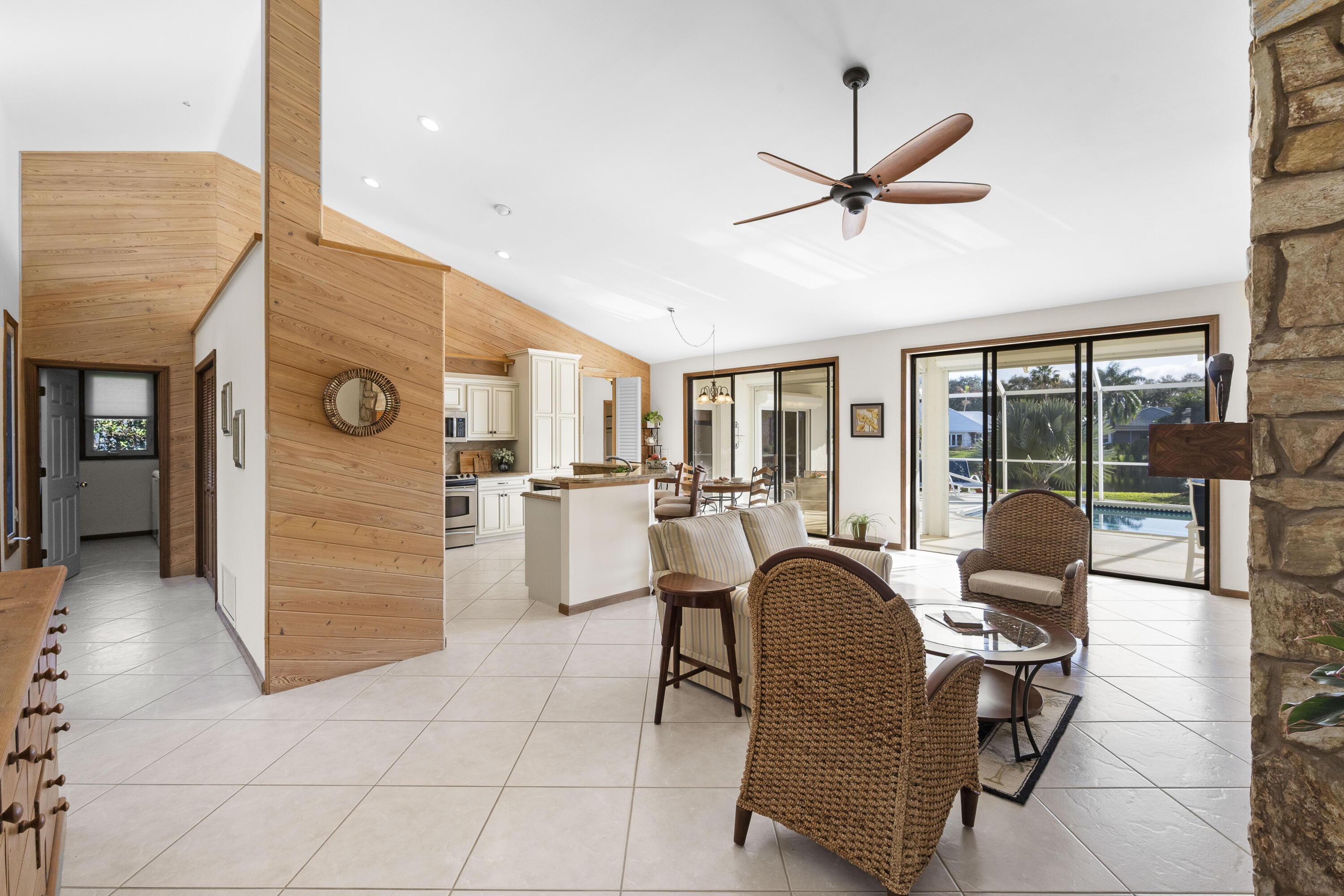 HERITAGE OAKS - Residential