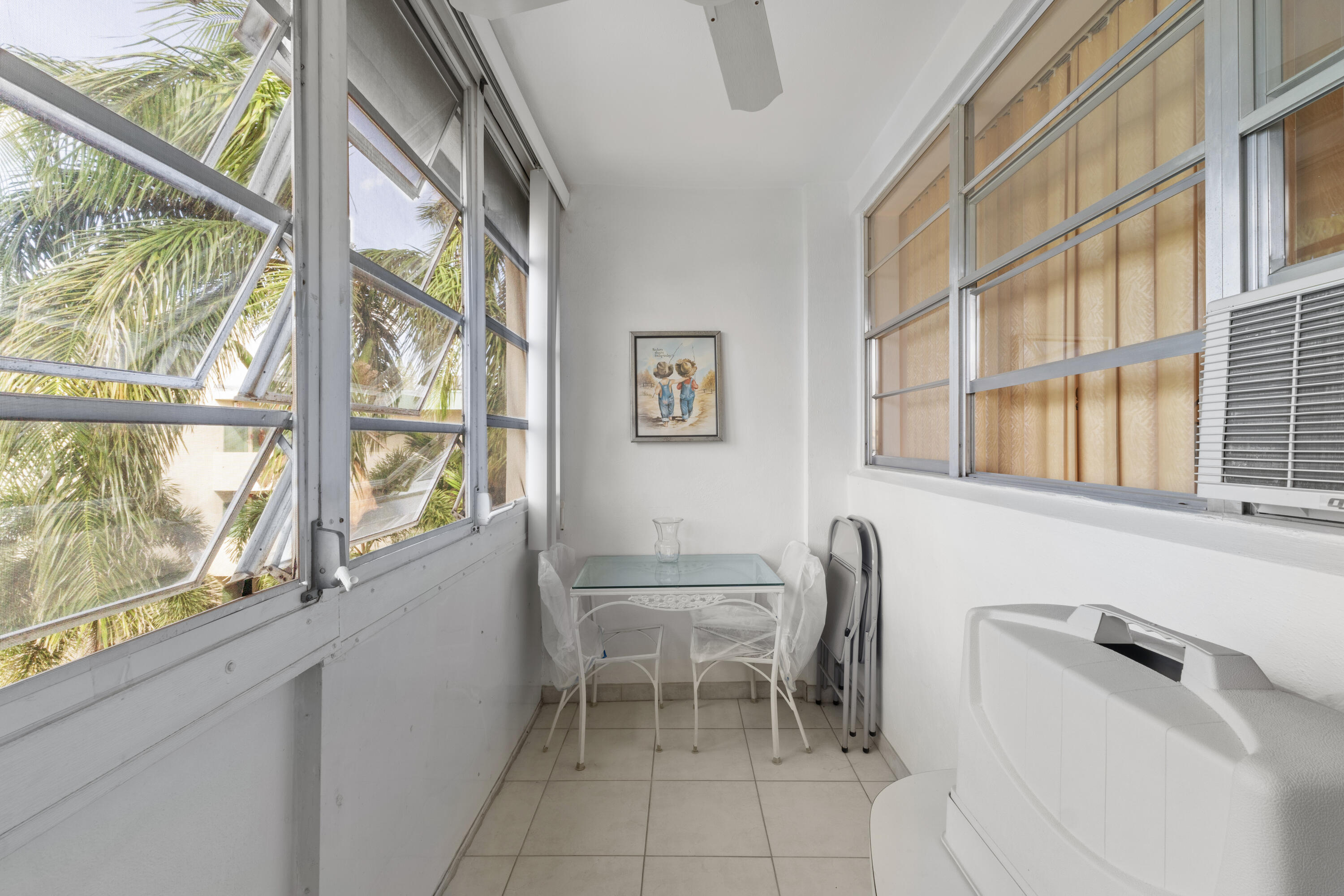 APRIL BREEZE CONDO - Residential Lease