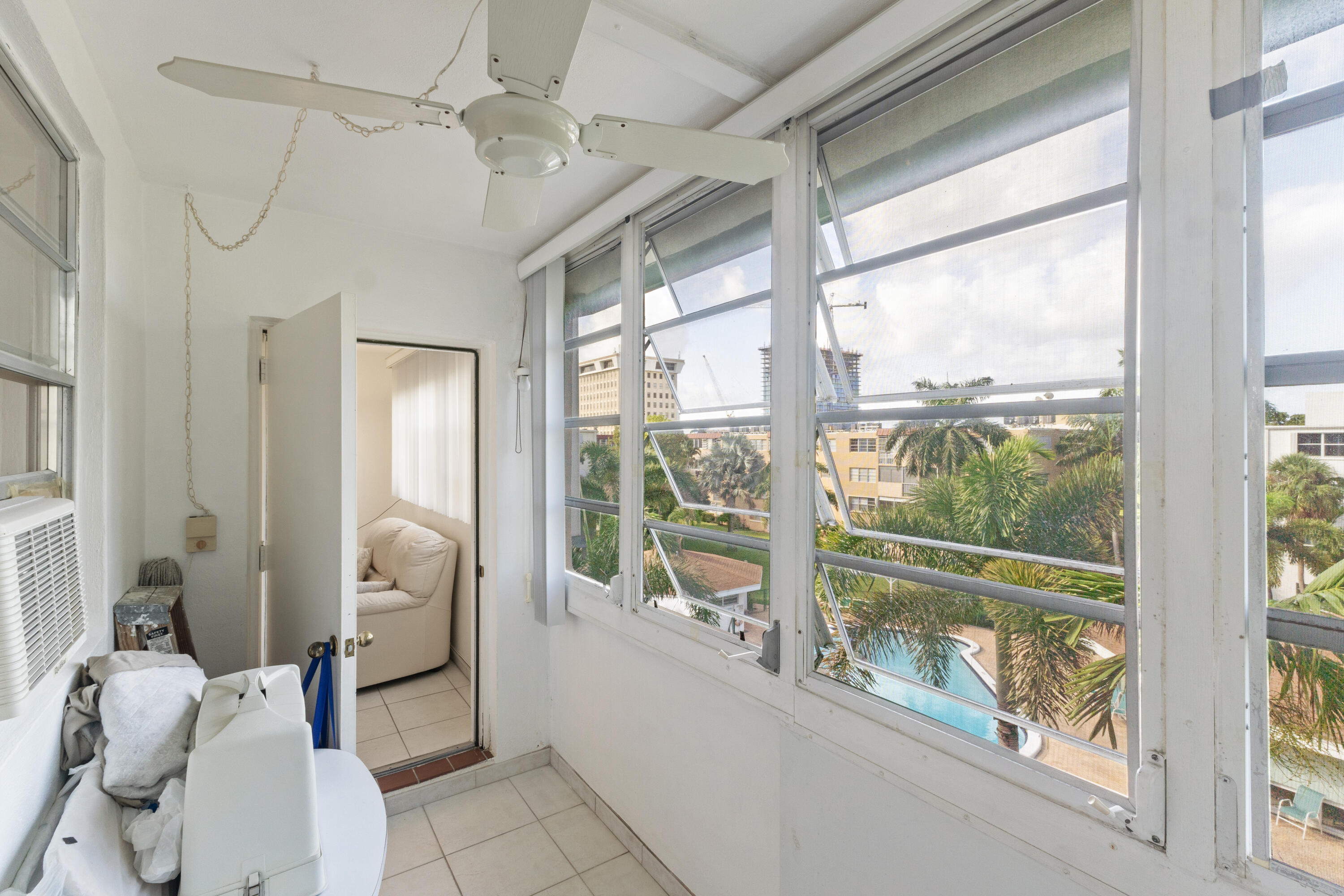 APRIL BREEZE CONDO - Residential Lease