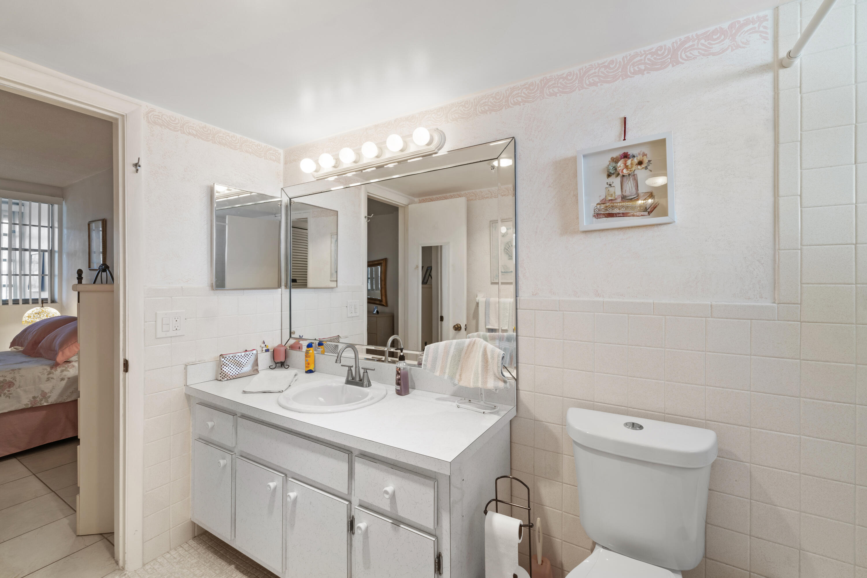 APRIL BREEZE CONDO - Residential Lease