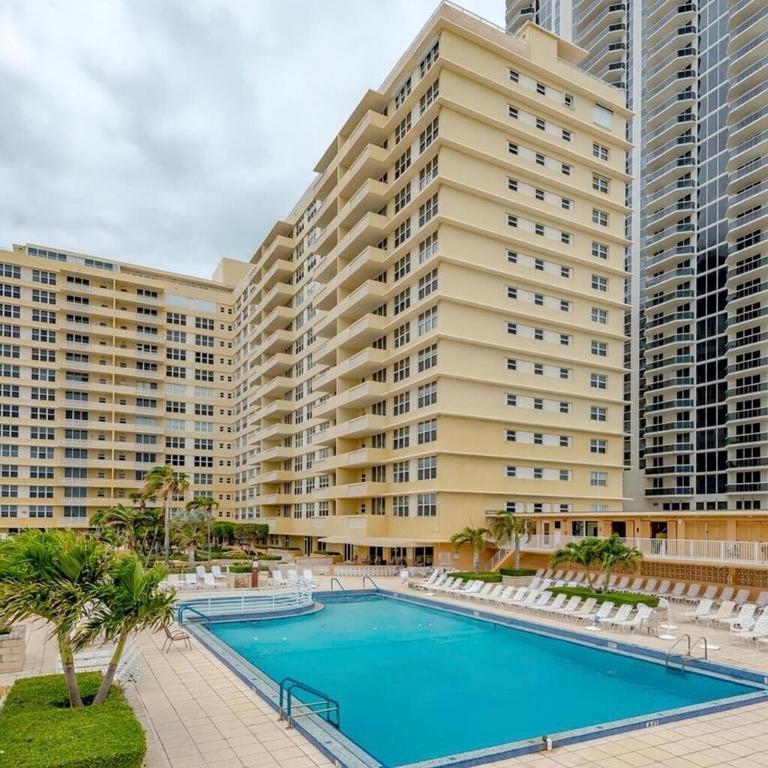 MIMOSA CONDO - Residential