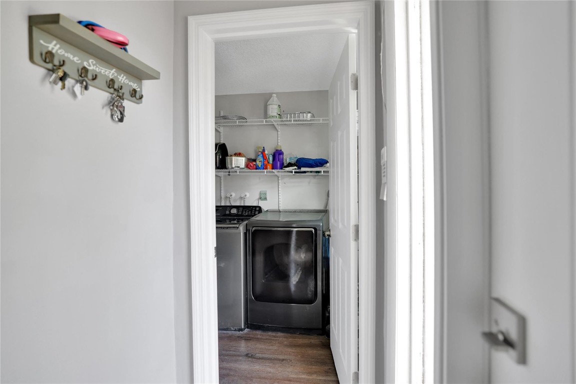 COUNTRY SQUIRE TOWNHOMES - Residential