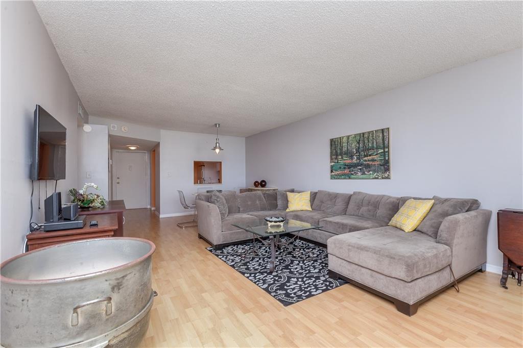 East Point Towers - Residential