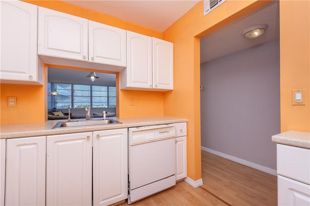 East Point Towers - Residential