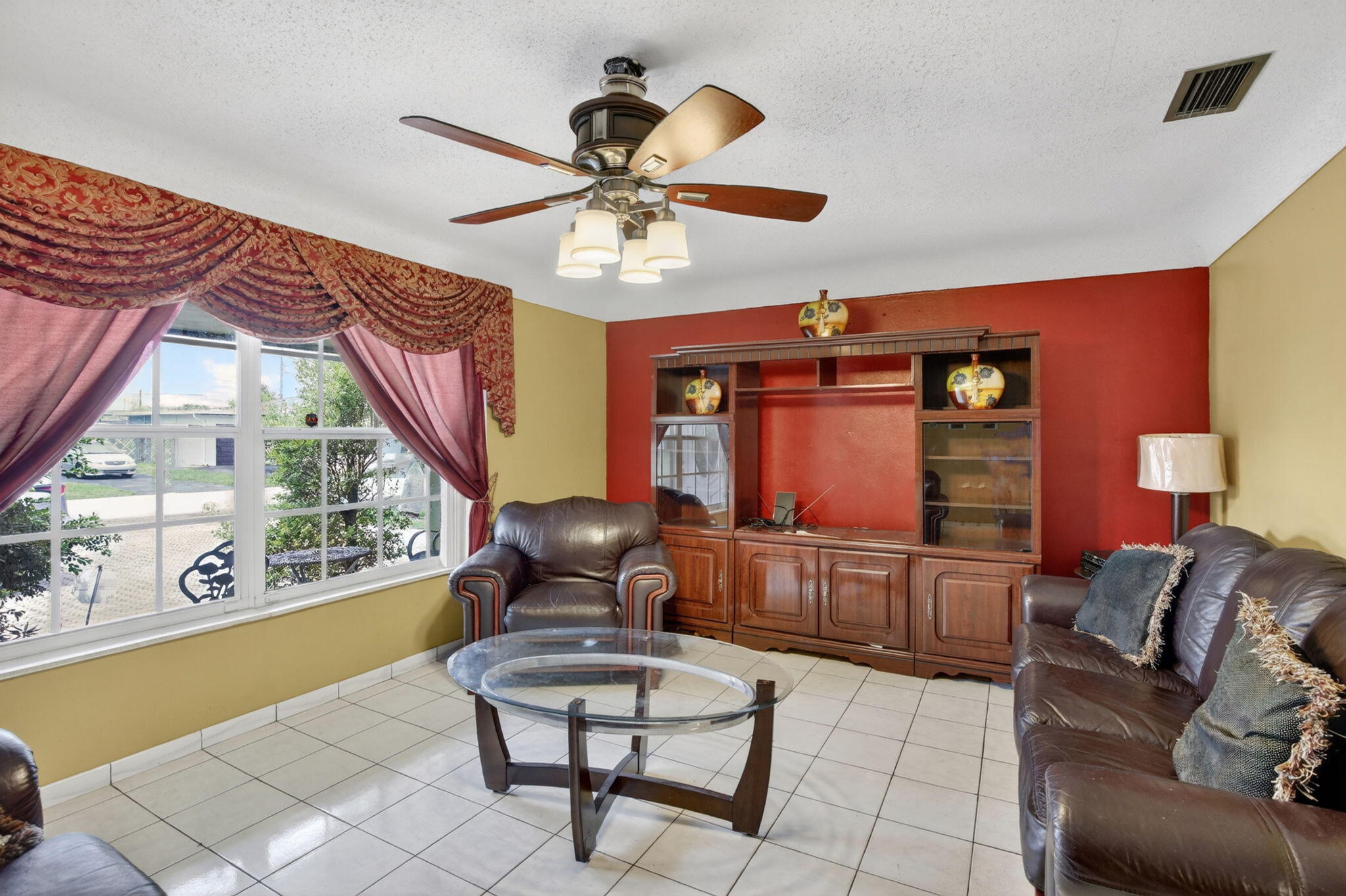 MIRAMAR ISLES SEC 5 - Residential