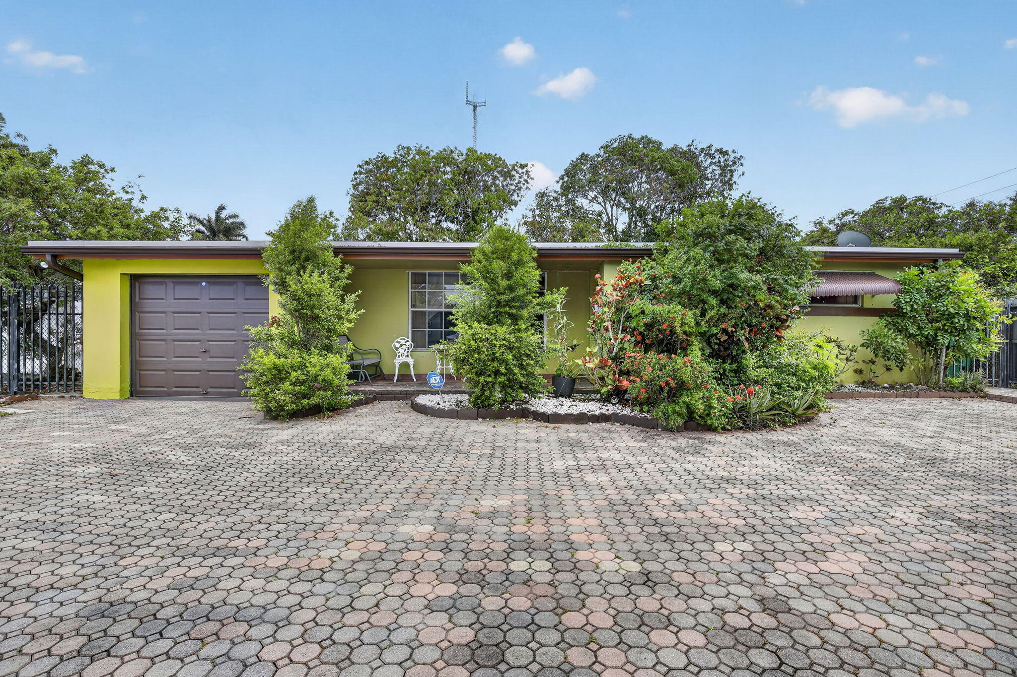 MIRAMAR ISLES SEC 5 - Residential
