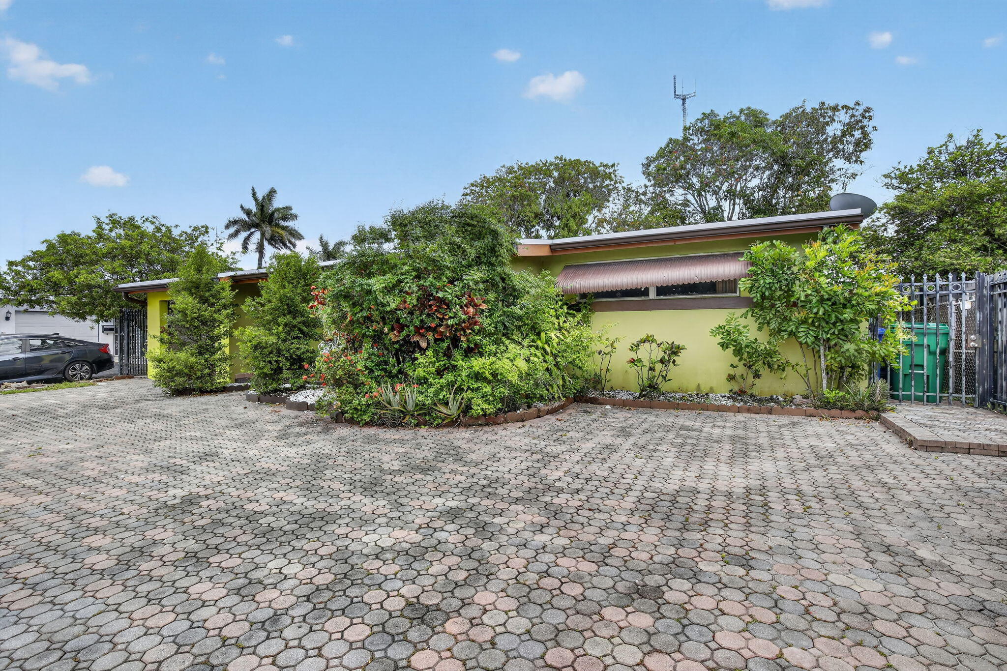 MIRAMAR ISLES SEC 5 - Residential