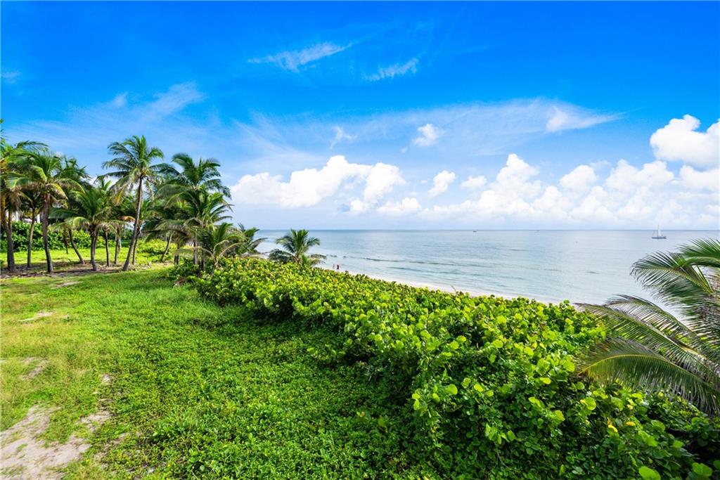 Hillsboro Mile - Land