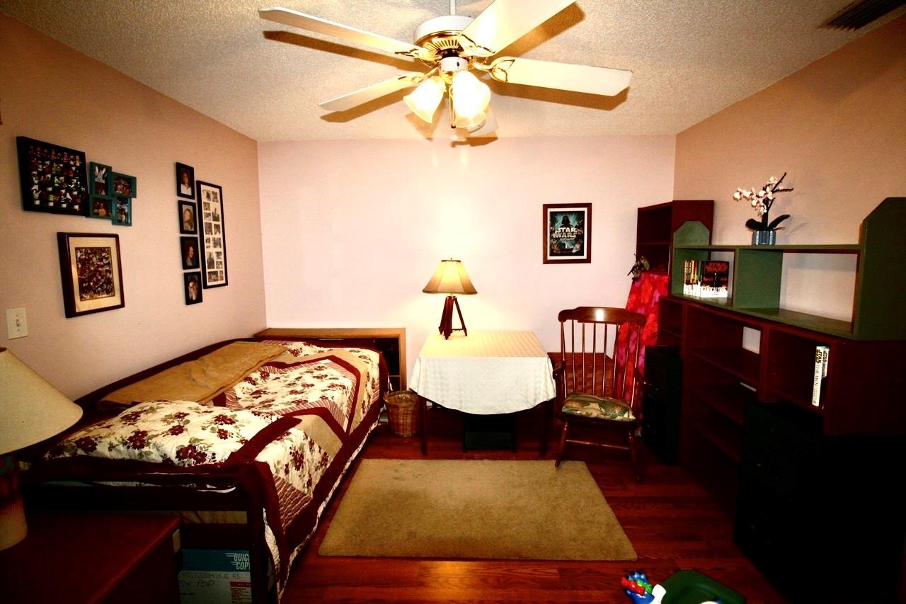 Villager Townhomes - Residential