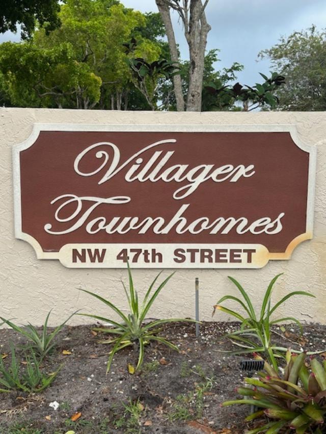 Villager Townhomes - Residential