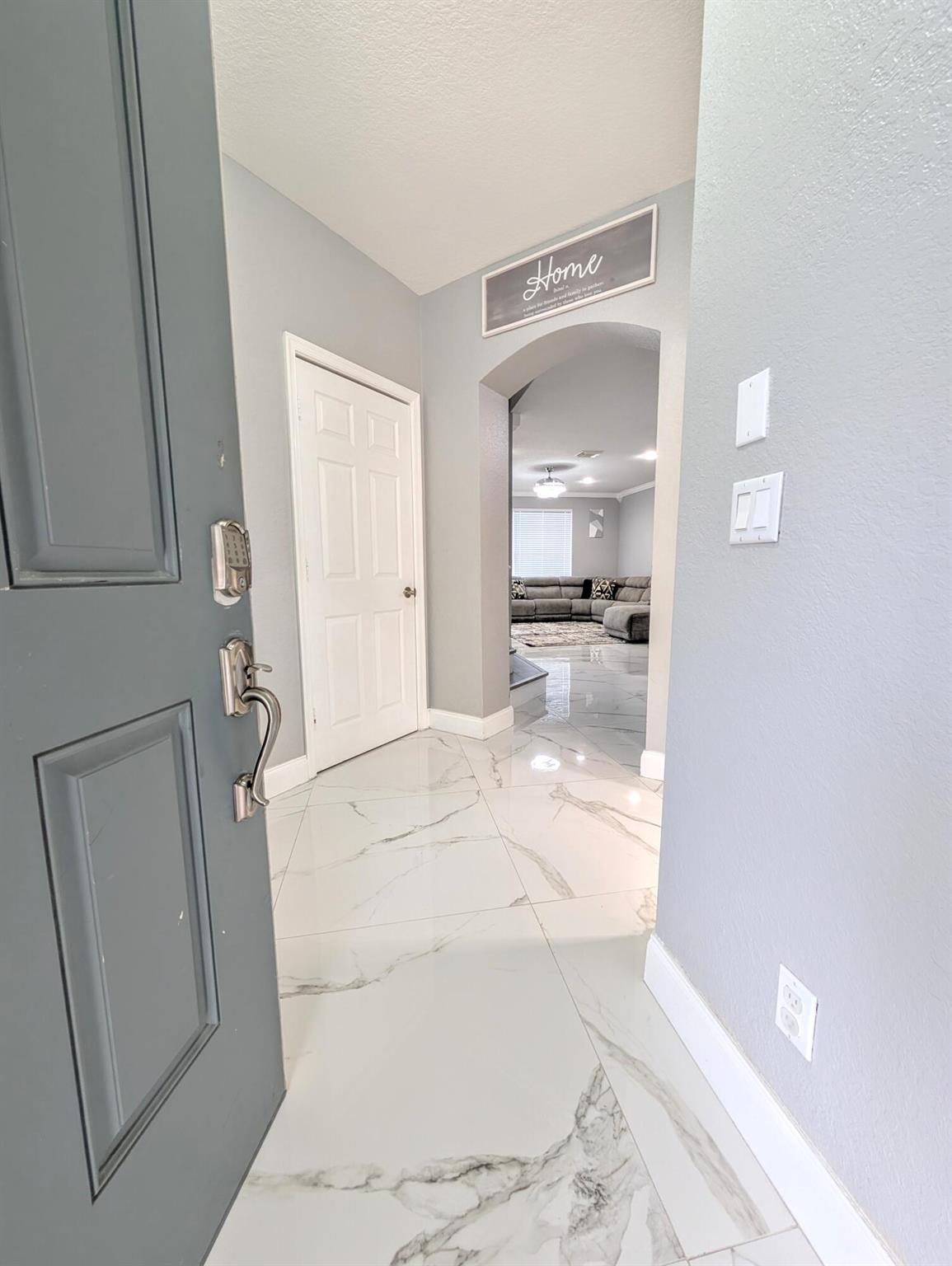 2196 Oakmont Drive