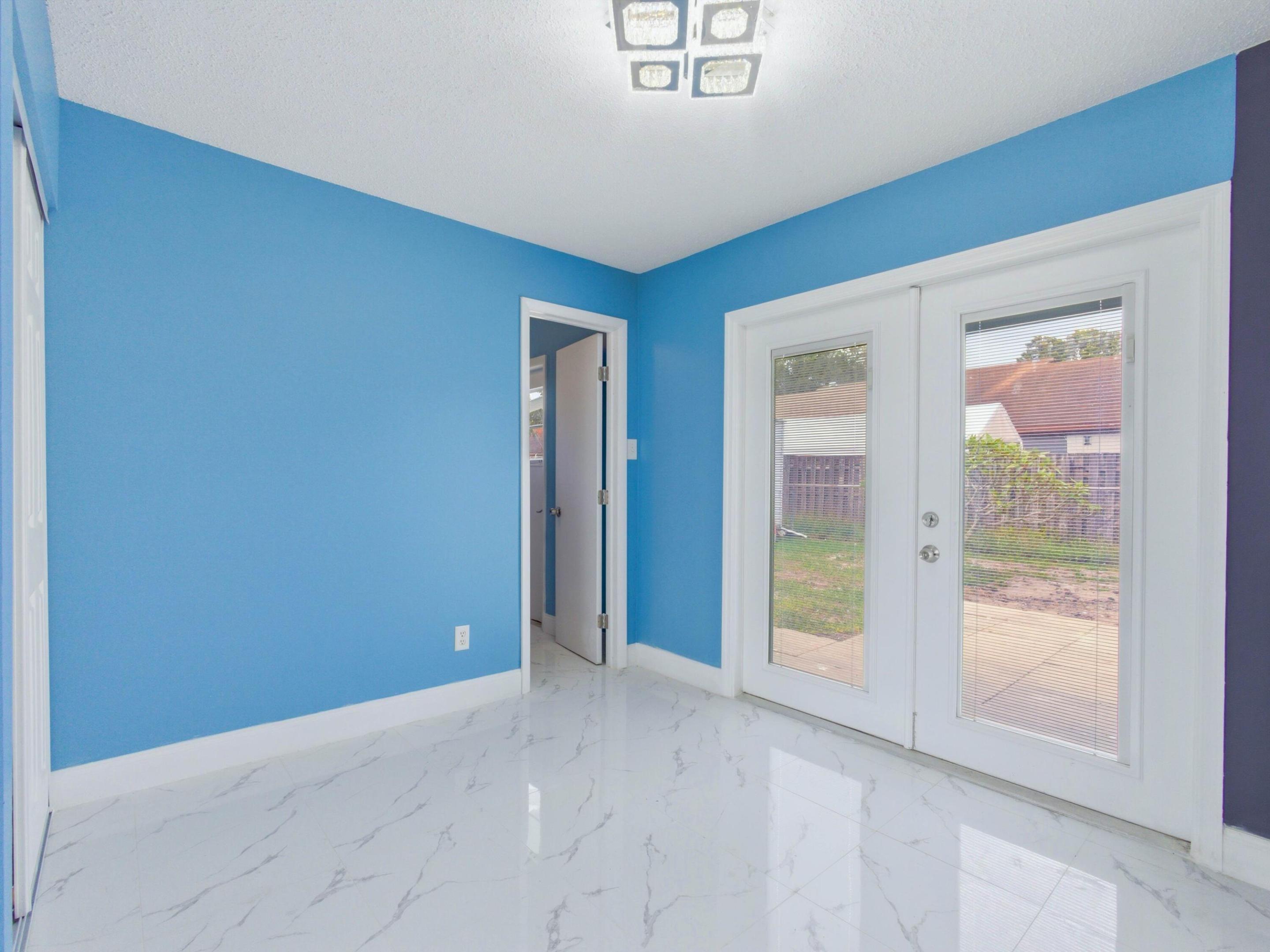 Lake Worth Hills Add 02 R - Residential