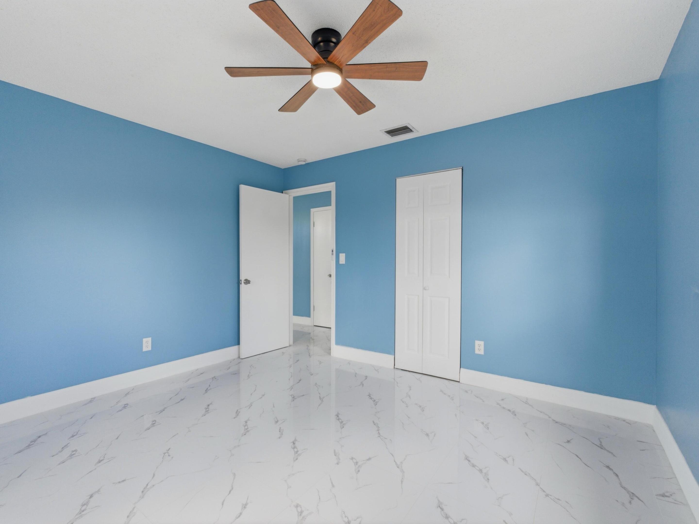 Lake Worth Hills Add 02 R - Residential