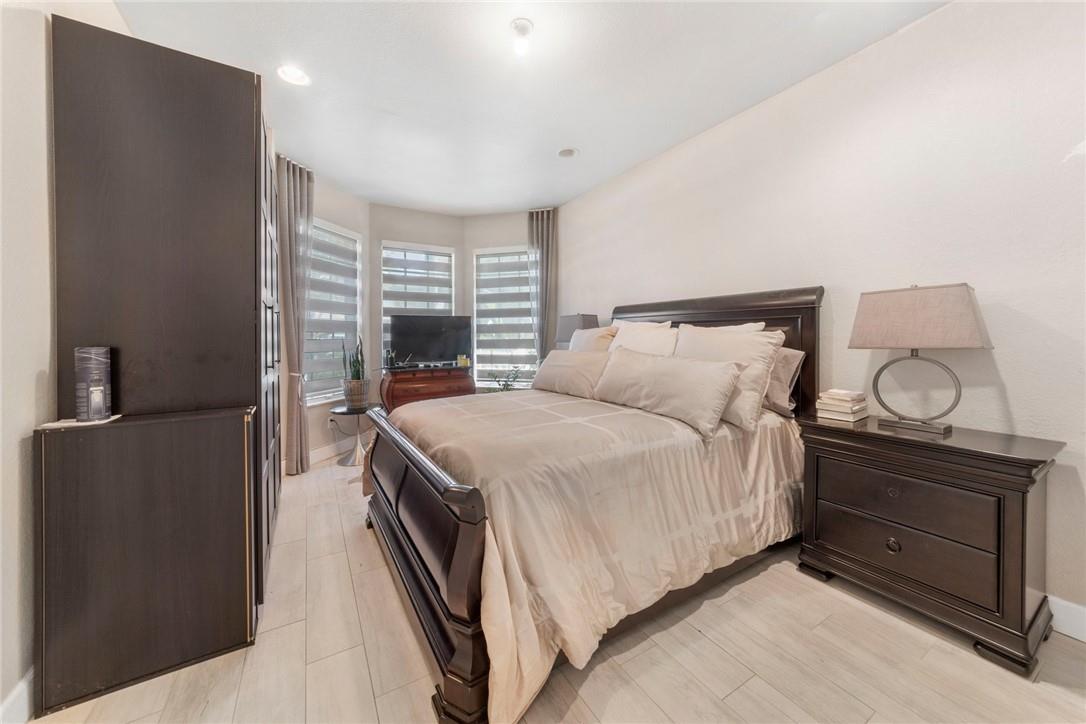 Reserve At Huntington - Residential Lease