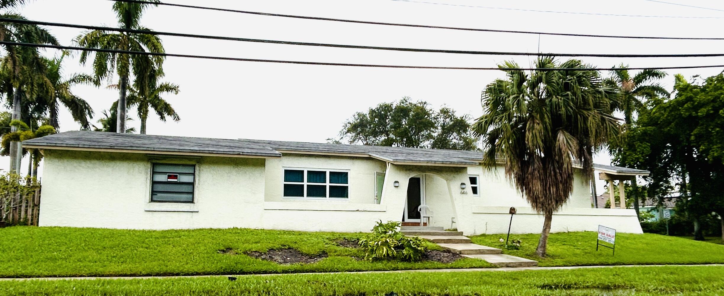 Opportunity Awaits in the Heart of Dania Beach! This spacious 3-bedroom, 3-bathroom home offers a fantastic chance to own in one of South Florida's most desirable coastal communities. Featuring a well-laid-out floor plan and a bonus room perfect for a home office, guest room, or creative space, this home is ready for your personal touch. Whether you're a first-time buyer, investor, or someone looking to renovate and build equity, the possibilities here are endless. Seller motivated.Located just a short walk to Harbour Towne Marina, 3 mins to Dania Casino, and only 11 mins from Dania Beach, you'll enjoy easy access to boating, entertainment, and the oceanfront lifestyle. Close to FLL Airport, major highways, and all the best shopping and dining in the area. More photos comin