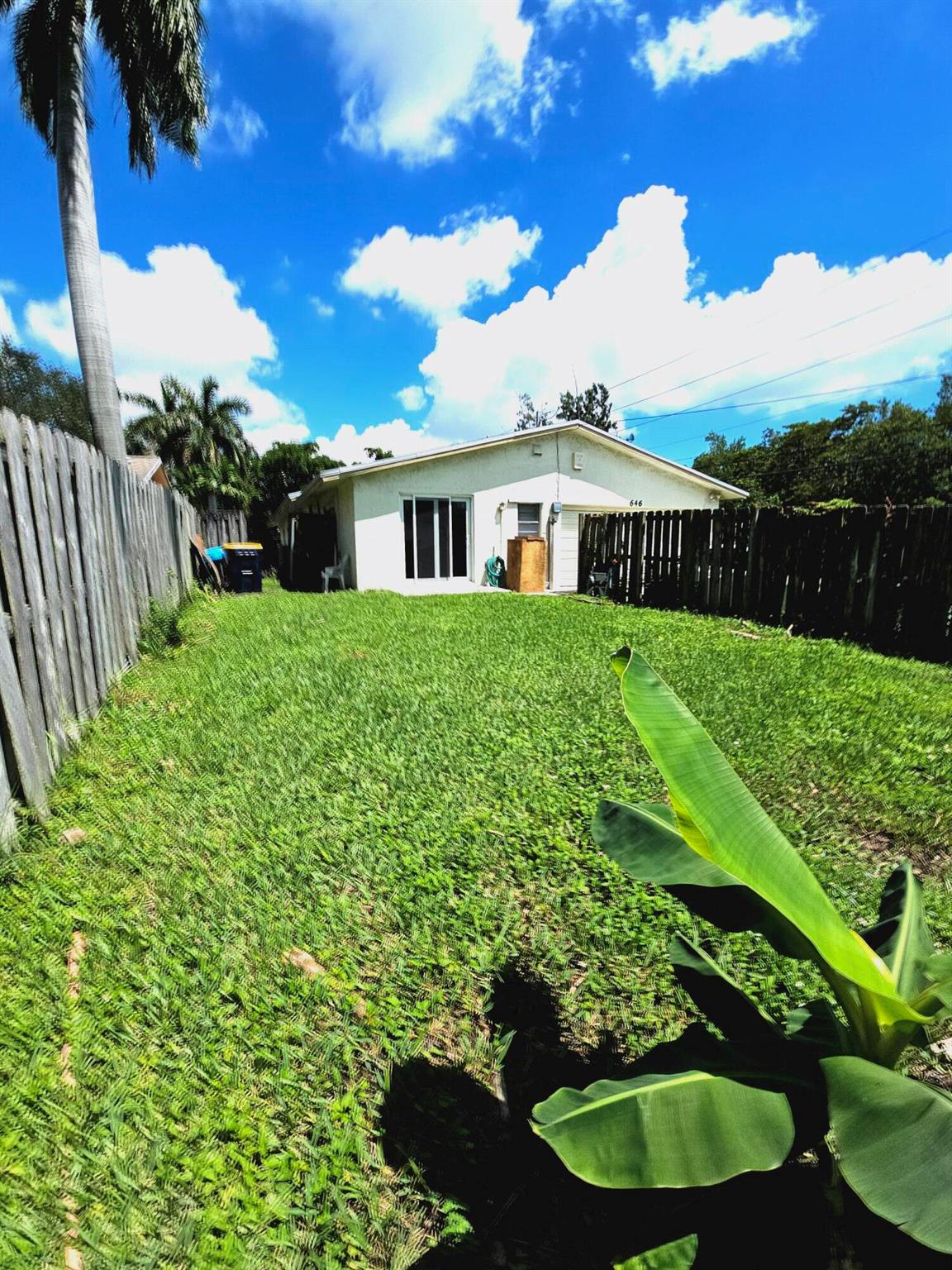 ROYAL PALM-VISTA EAST - Residential