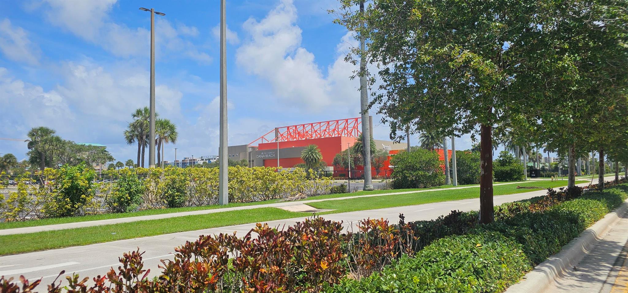 ROYAL PALM-VISTA EAST - Residential