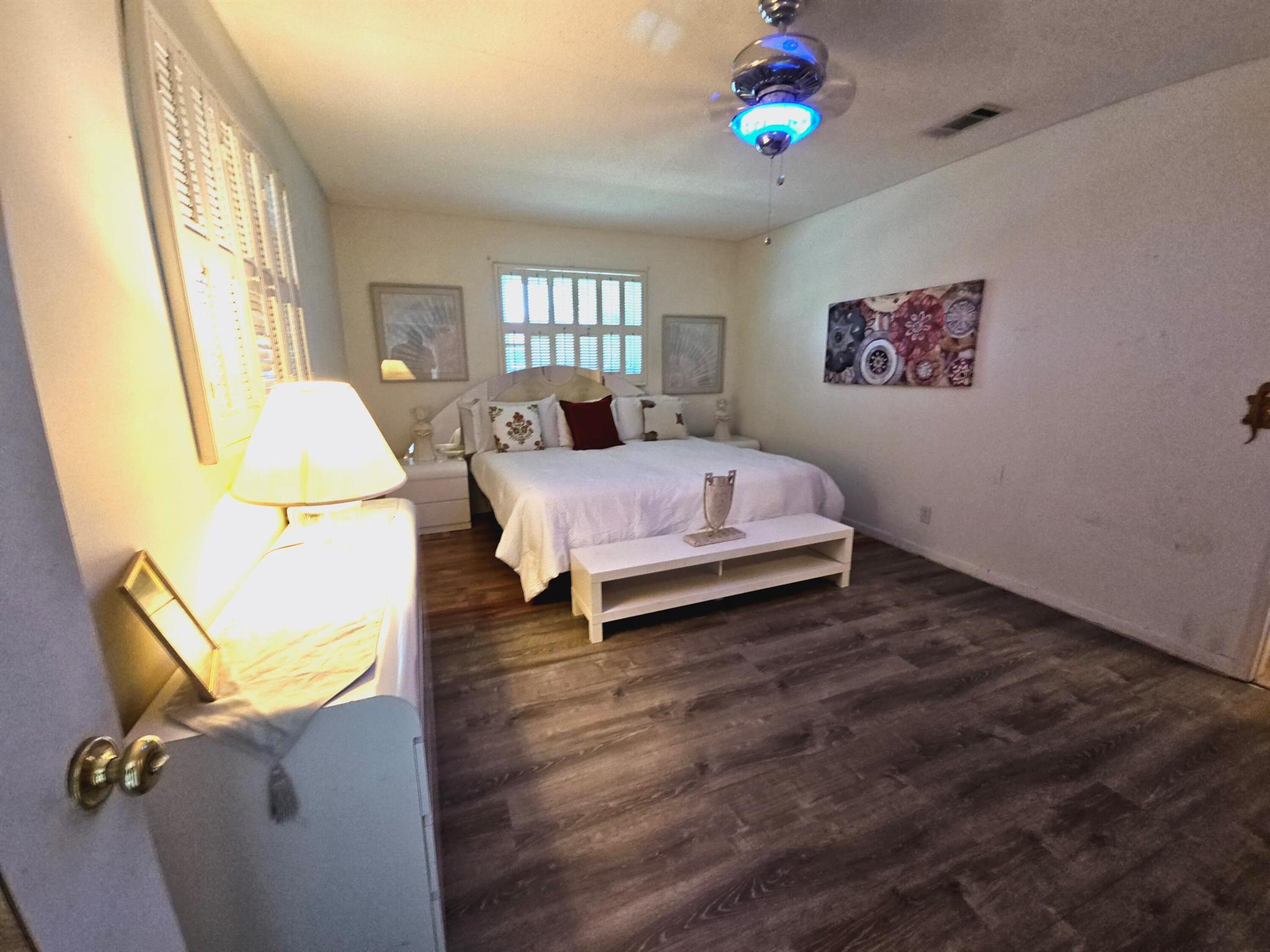 ROYAL PALM-VISTA EAST - Residential