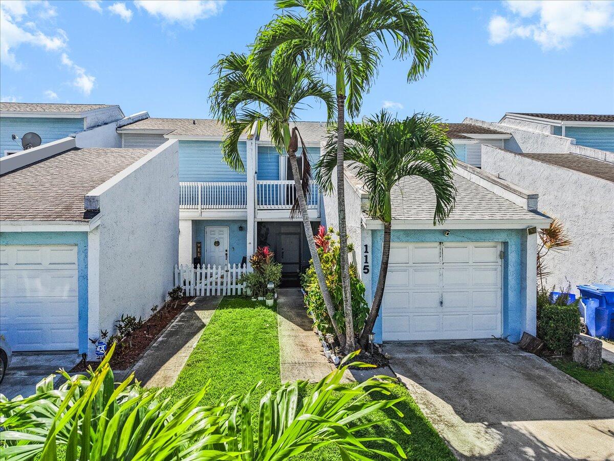 FAIRWAYS AT ROYAL PALM BEACH - Residential