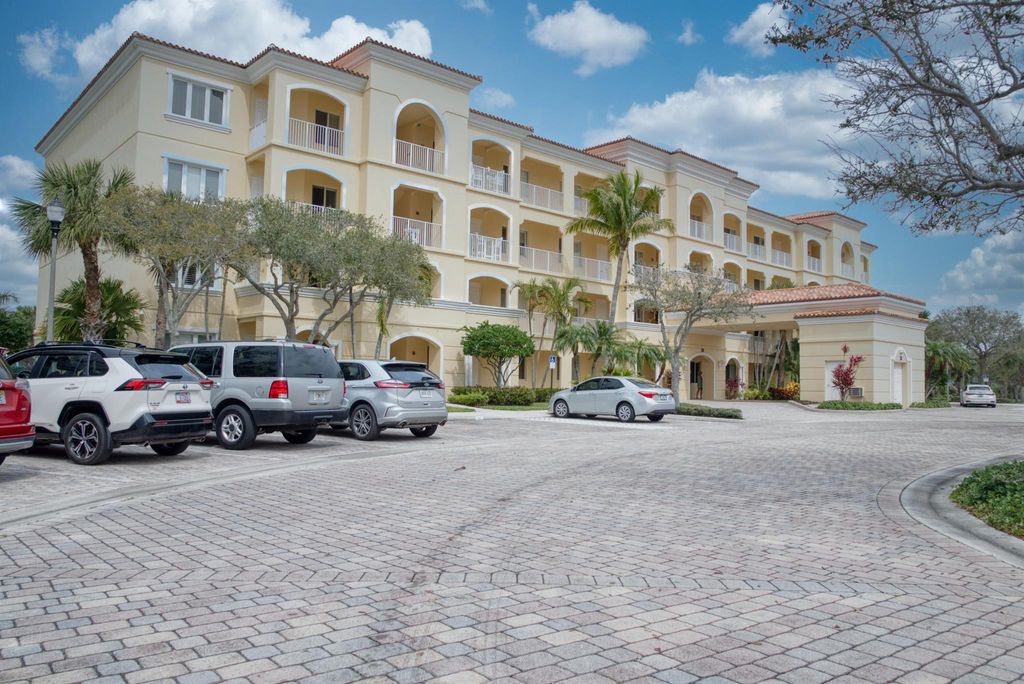 Photo of 38 Harbour Isle Drive E #105, Fort Pierce, FL 34949 (MLS # R10951525)