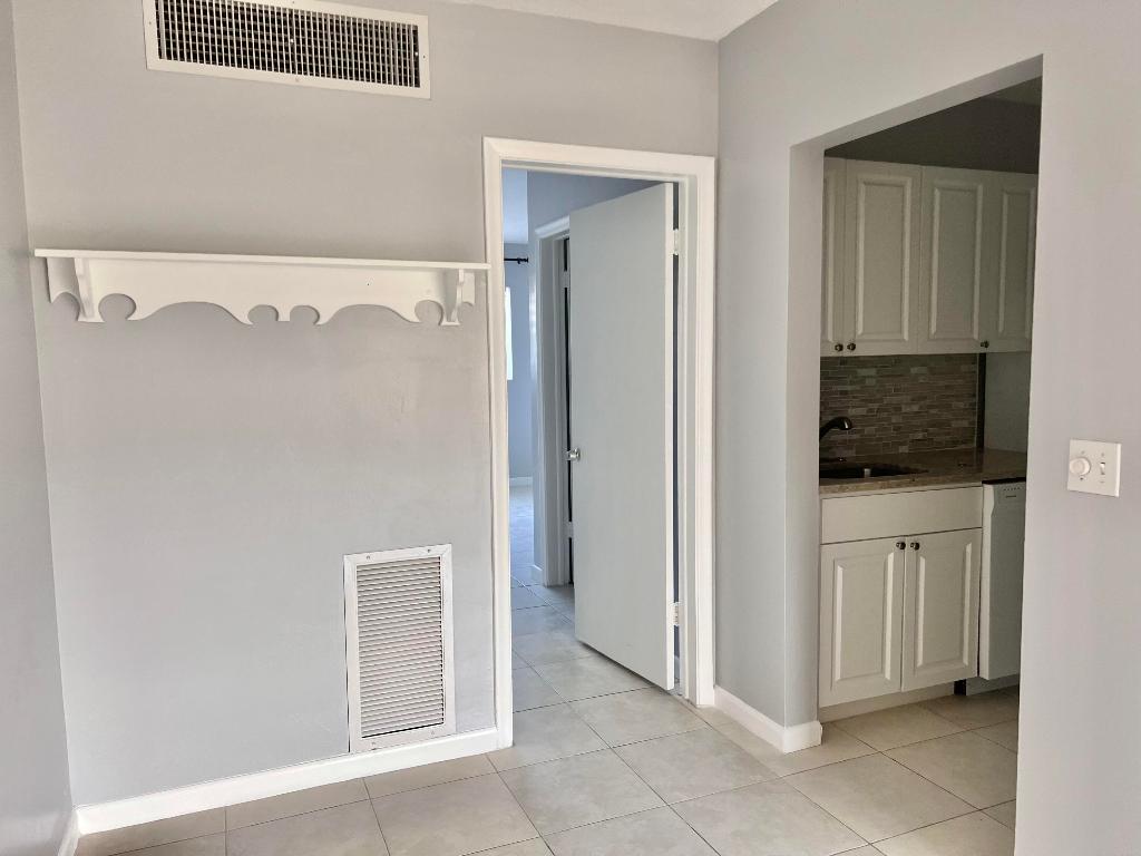 FAIRFIELD APTS CONDO - Residential Lease