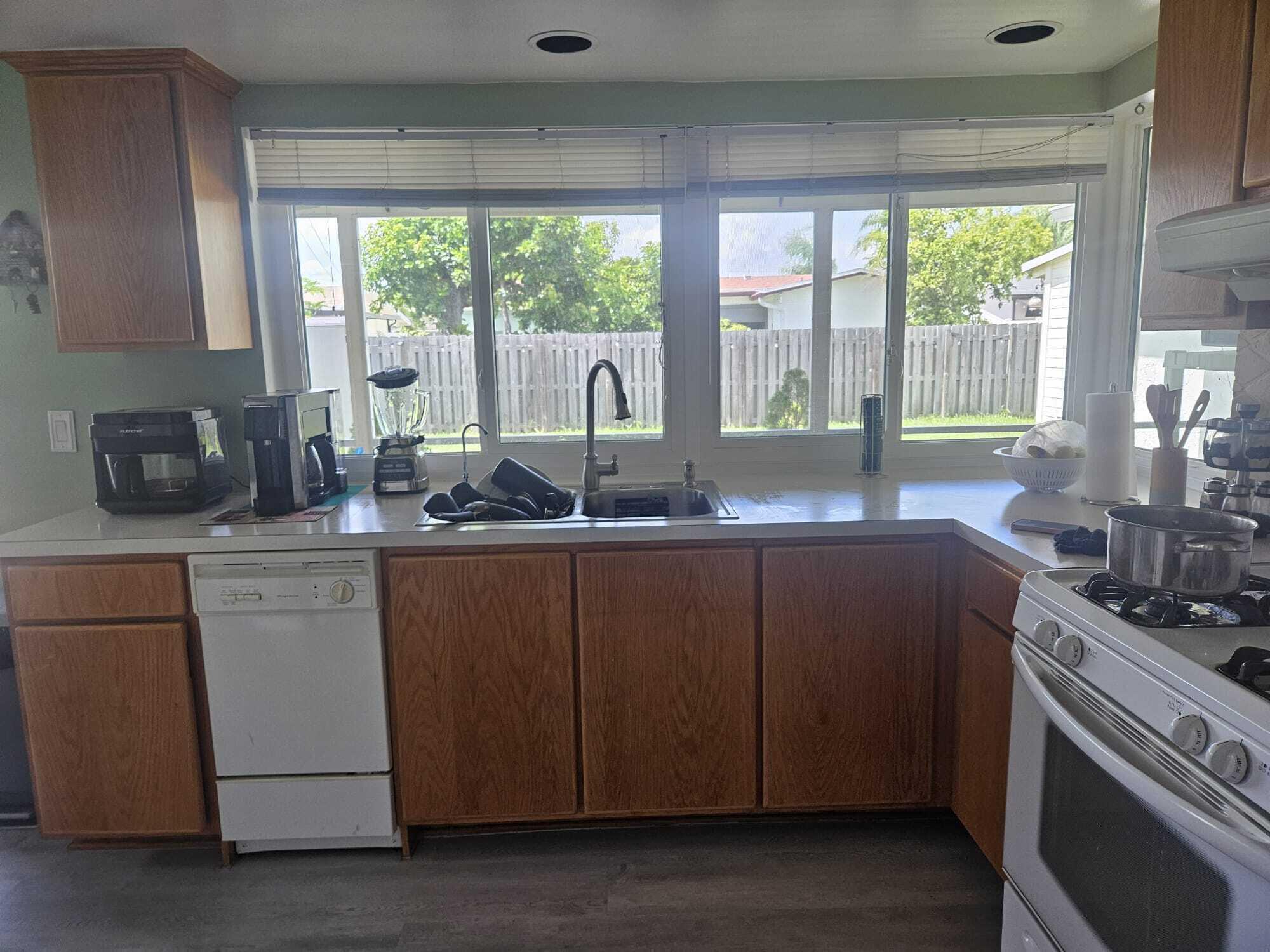 SUNRISE GOLF VILLAGE SEC - Residential