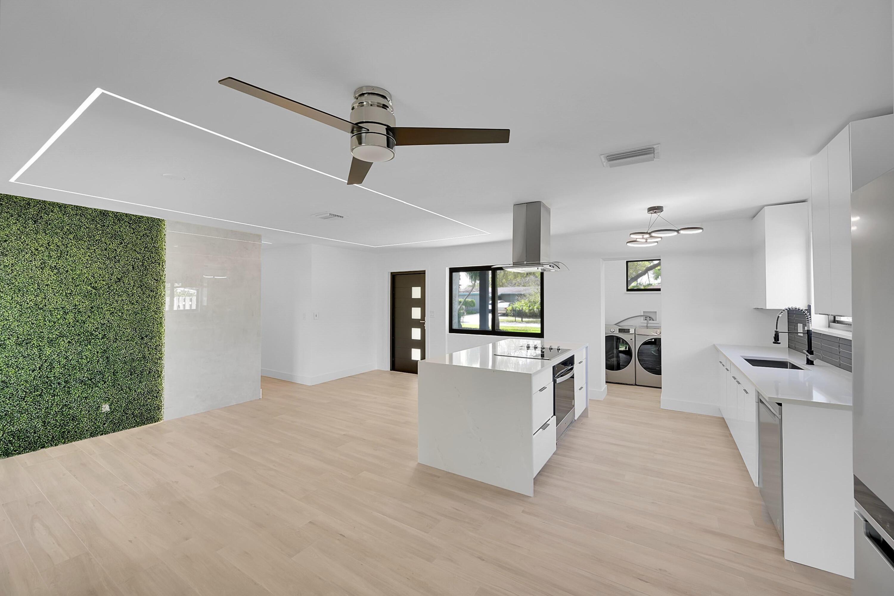 1257 NW 4th Street