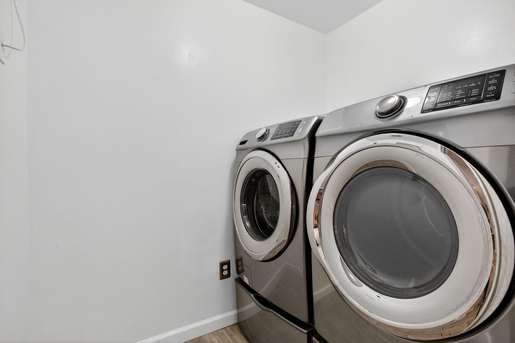 EL-AD POINCIANA - Residential