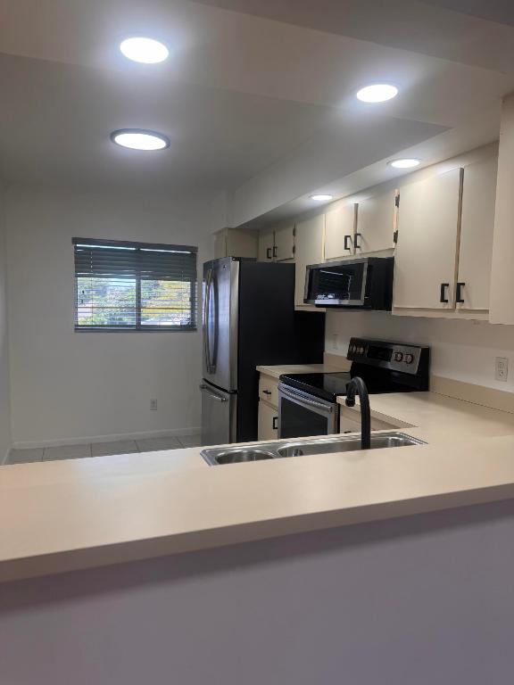 BARRINGTON AT POINCIANA CONDO - Residential Lease