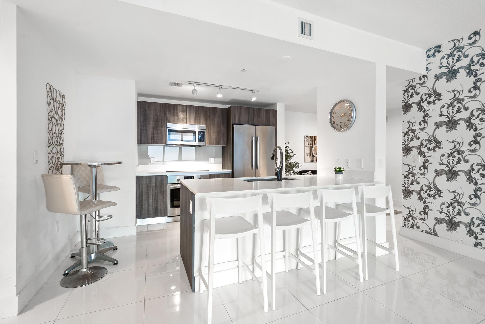 Aria on the Bay - Residential