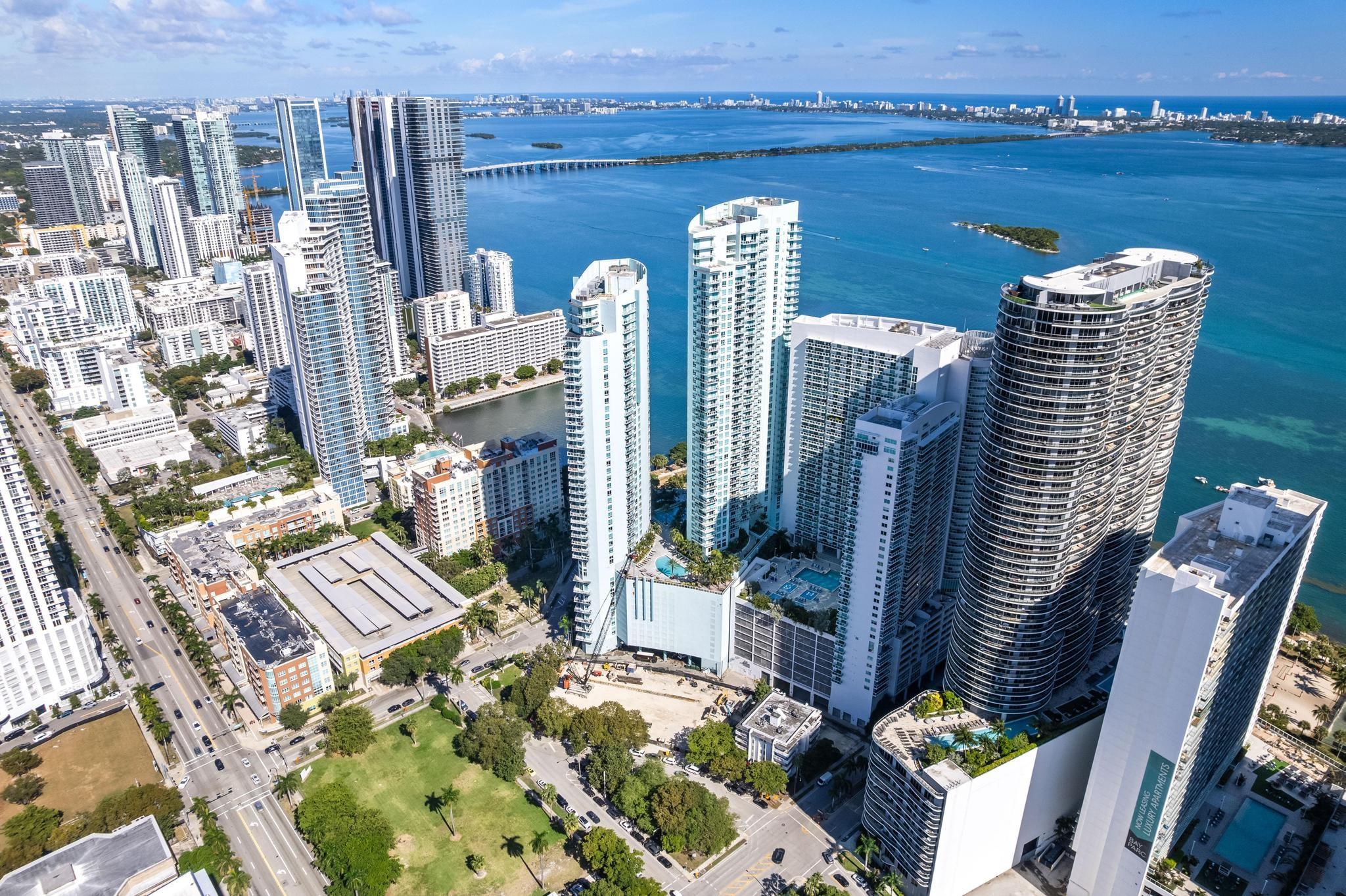 Aria on the Bay - Residential