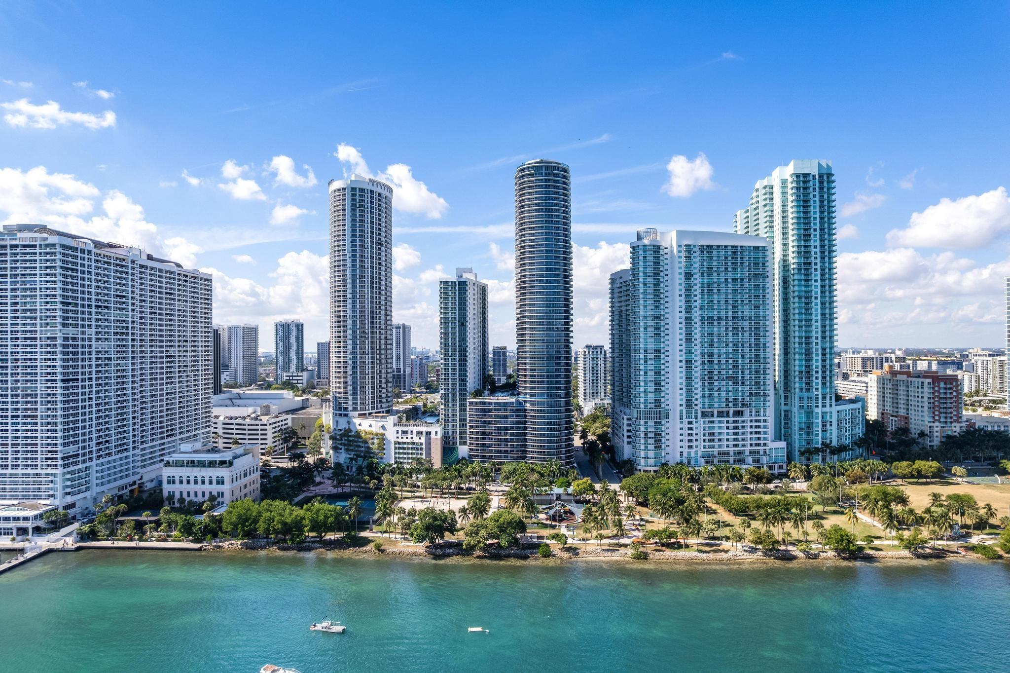 Aria on the Bay - Residential