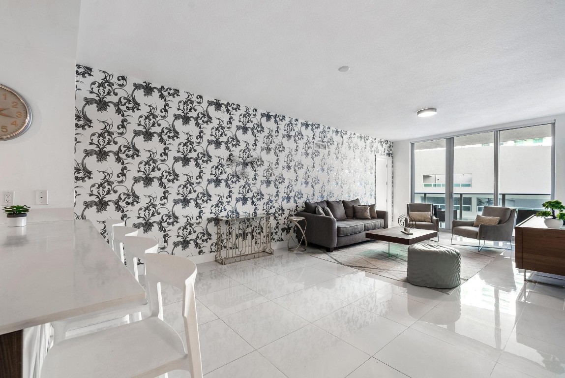 488 NE 18th Street 3509