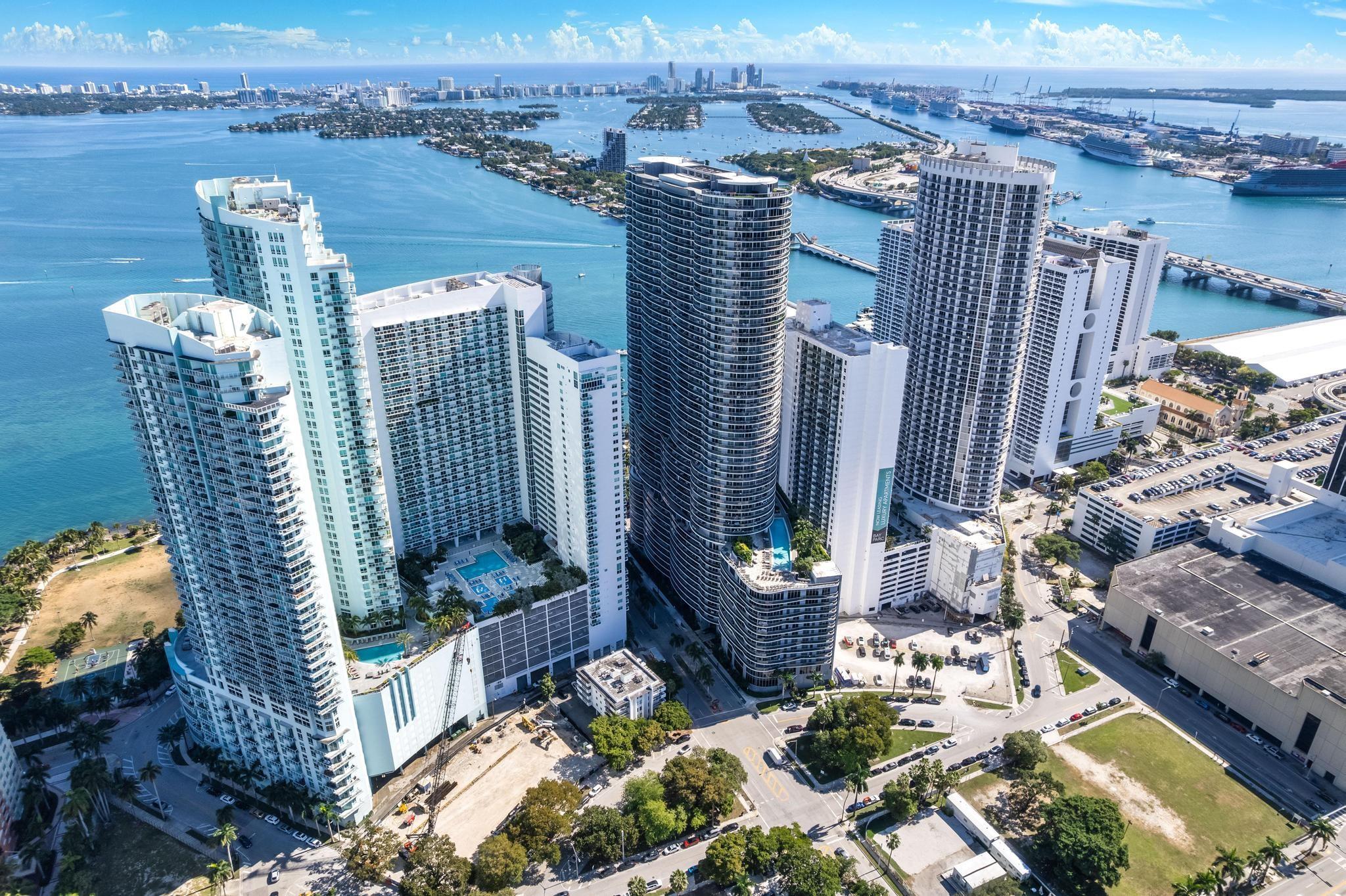 Aria on the Bay - Residential