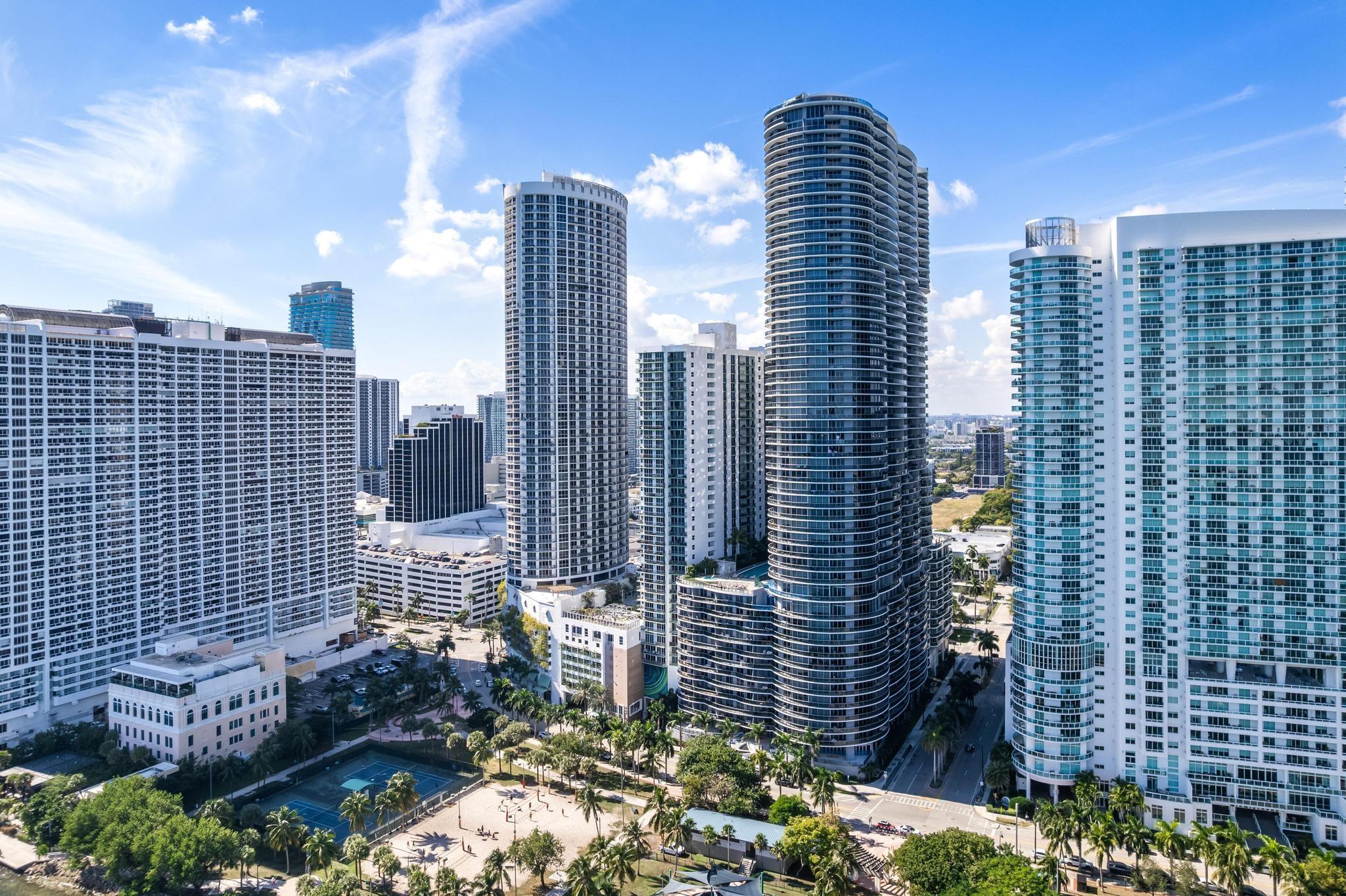 Aria on the Bay - Residential